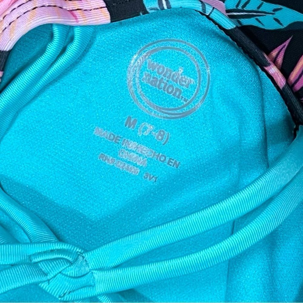 EUC Girl’s one piece swimsuit.  Beautiful Hawaiian print and bright colors. - Picture 4 of 4
